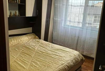 Apartament cu 2 camere semidecomandat în Progresul - 4