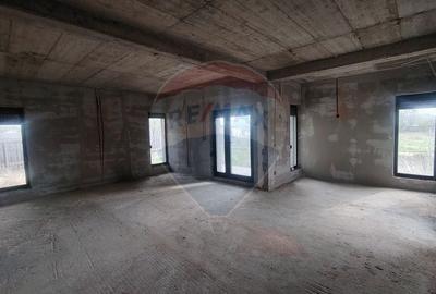 Casă cu 5 camere cu Teren 1210 Mp în Câmpineanca - 8