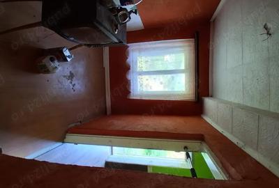 Casă cu 2 camere cu Teren 1200 Mp în Central - 2