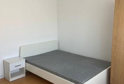 Apartament cu 2 camere decomandat în Zorilor