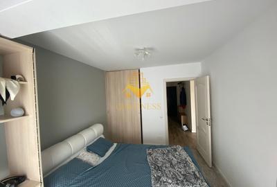 Apartament cu 2 camere semidecomandat, mobilat în Florești