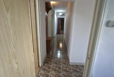 Inchiriez apartament 3 camere Dna Ghica Stradal