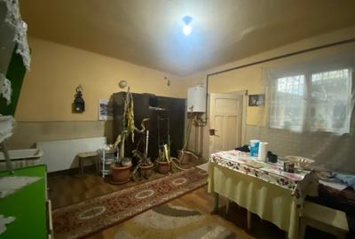 Casă centrală în Târgoviște, teren 250 mp, 4 camere, distanță la  900 m de Primă - 16