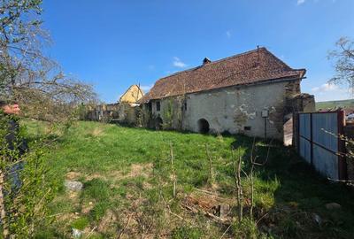 Teren intravilan de 3890 mp, în Bărcut - 2