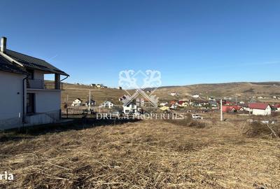 Teren de 868 mp, în Apahida