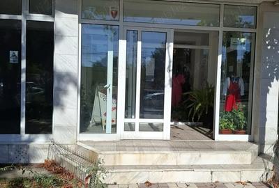 Spațiu comercial, de 20 mp, în Micro 19 - 2