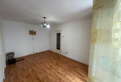 Apartament 2 camere- Semidecomandat - 4