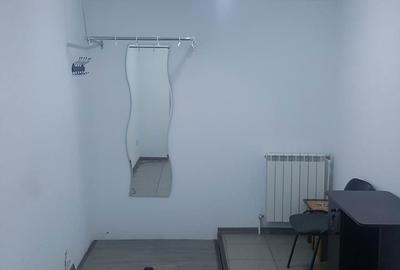 Spațiu comercial, de 32 mp, în Central - 4