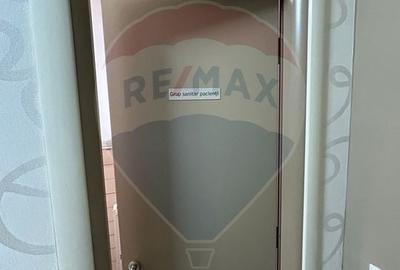Spațiu comercial, de 42.369998931885 mp, în Policlinica - 5