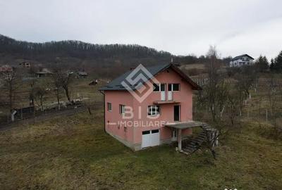 Casă cu 4 camere cu Teren 1000 Mp în Central - 13