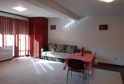 Apartament cu 2 camere decomandat în Sud - 1
