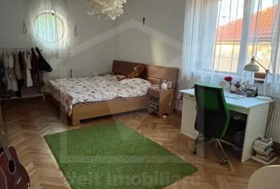 Proprietate unica, 4 camere, mansarda autonoma, 289mp, garaj Proprietate unica, 4 camere, mansarda autonoma, 289mp, garaj - 3