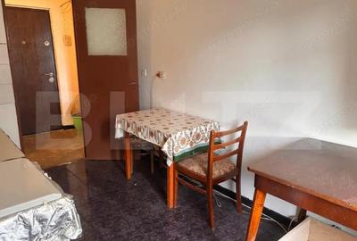 Apartament 2 camere, decomandat Micro 2 | Sta?ie autobuz vis-a-vis - 11