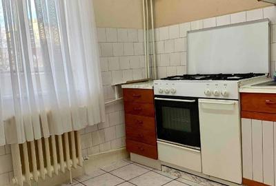 Apartament cu 3 camere decomandat în Dacia - 4