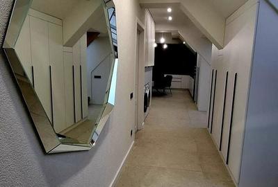 Penthouse cu 3 camere decomandat în Cornișa - 6
