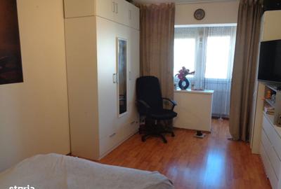 Apartament cu 3 camere decomandat în Aurel Vlaicu - 2