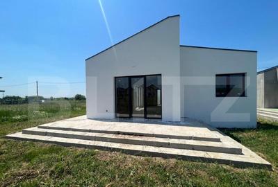 Casa pe parter cu un design deosebit, zona nordica / Simnicu - 26