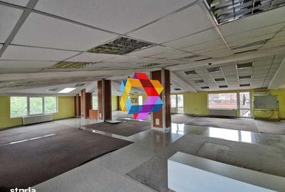 Spațiu comercial, de 250 mp, în Central - 1