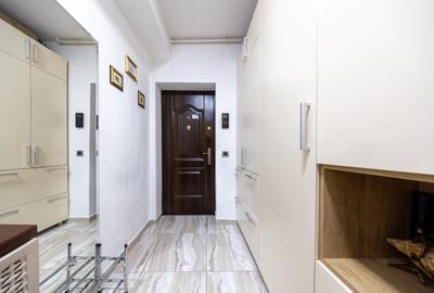 Apartament cu 3 camere decomandat, mobilat în Tractorul - 7