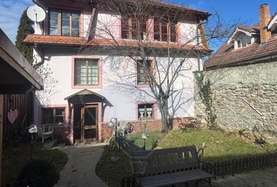 Casă cu 3 camere cu Teren 360 Mp în Central - 15