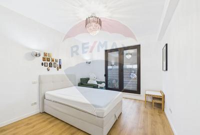 Casă cu 3 camere cu Teren 320 Mp în Petrești - 1