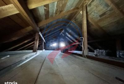 Casă cu 5 camere decomandat cu Teren 1175 Mp în Șimnicu de Sus - 1
