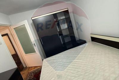 Apartament cu 3 camere, mobilat în Central - 3