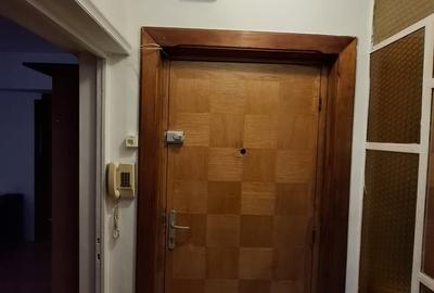 Apartament cu 3 camere decomandat în Crângași - 1