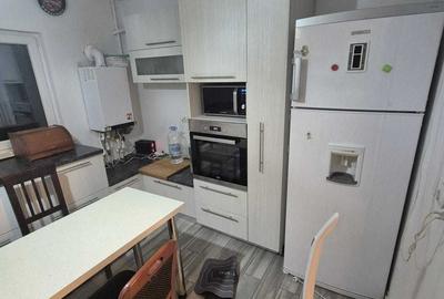 Apartament cu 3 camere decomandat în Panduri - 11