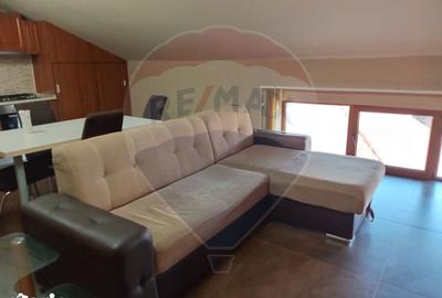 Apartament cu 2 camere, mobilat în Romanilor
