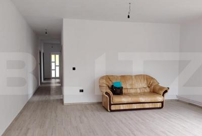 Casa de vanzare, cu 6 camere, 288 mp, zona Voinesti - 2