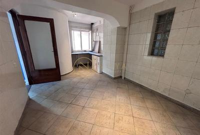 Apartament cu 7 camere decomandat în Banu Manta - 31