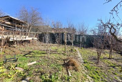 Casă individuală cu 3 camere cu Canalizare în Dâmbul Rotund - 1