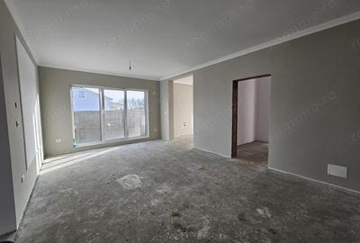 Casă cu Teren 330 Mp în Moșnița Nouă