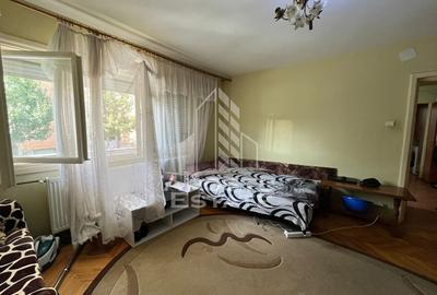 Apartament doua camere, decomandat, Sagului - 4