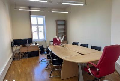 Spațiu comercial, de 200 mp, în Central - 4