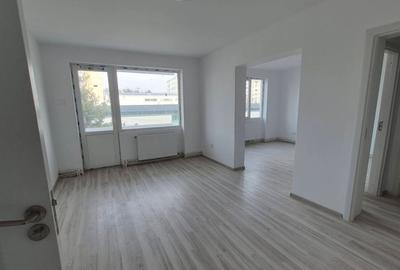 Apartament cu 3 camere decomandat în Central - 6