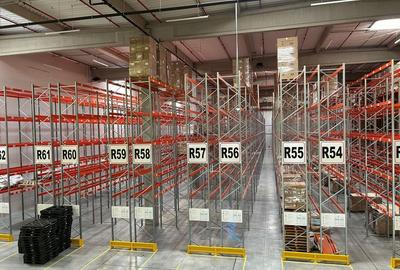 Spațiu cu rafturi pentru Logistică/Depozitare - 8