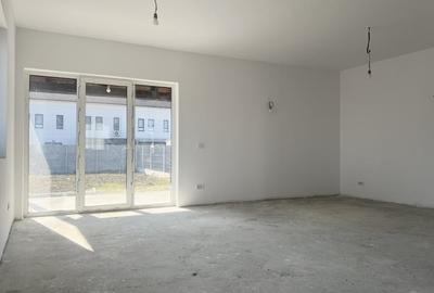 Duplex, 115mp utili, 310mp teren, 4 camere, Curent trifazic-Sacalaz - 4