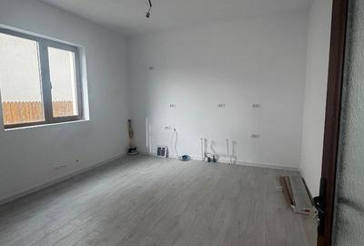 Casă cu 4 camere cu Teren 600 Mp în Filipeștii de Târg - 8