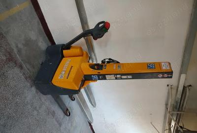 Spațiu comercial, de 4,000 mp, în Central - 1