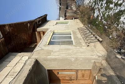 Casă cu 2 camere cu Teren 3700 Mp în Gămănești - 1