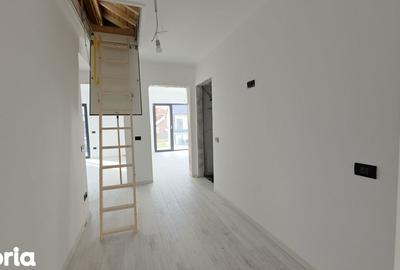 Casă cu 4 camere cu Teren 500 Mp în Cristian - 2