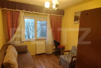 Apartament cu 3 camere decomandat în Nufărul