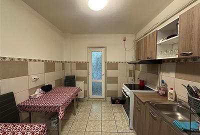 Inchiriere Apartament cu 2 camere Decomandat Podul de Fier - 3