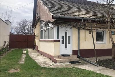 Casa locuibila cu teren generos,  REPUBLICII SANPETRU - 2