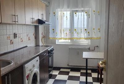 Apartament cu 2 camere decomandat în Republicii - 2