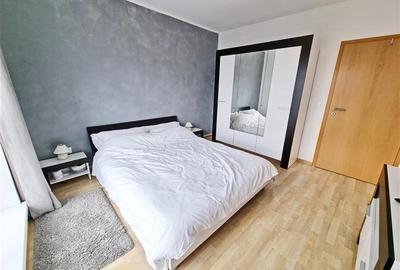 Apartament cu 2 camere decomandat, mobilat în Tractorul