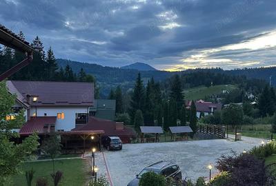 Casă cu 19 camere în Durău - 6