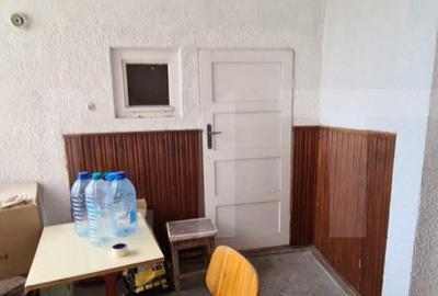 Spatiu comercial, casa veche si teren - 8